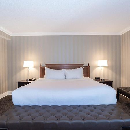Sandman Signature Edmonton Downtown Hotel Exterior foto