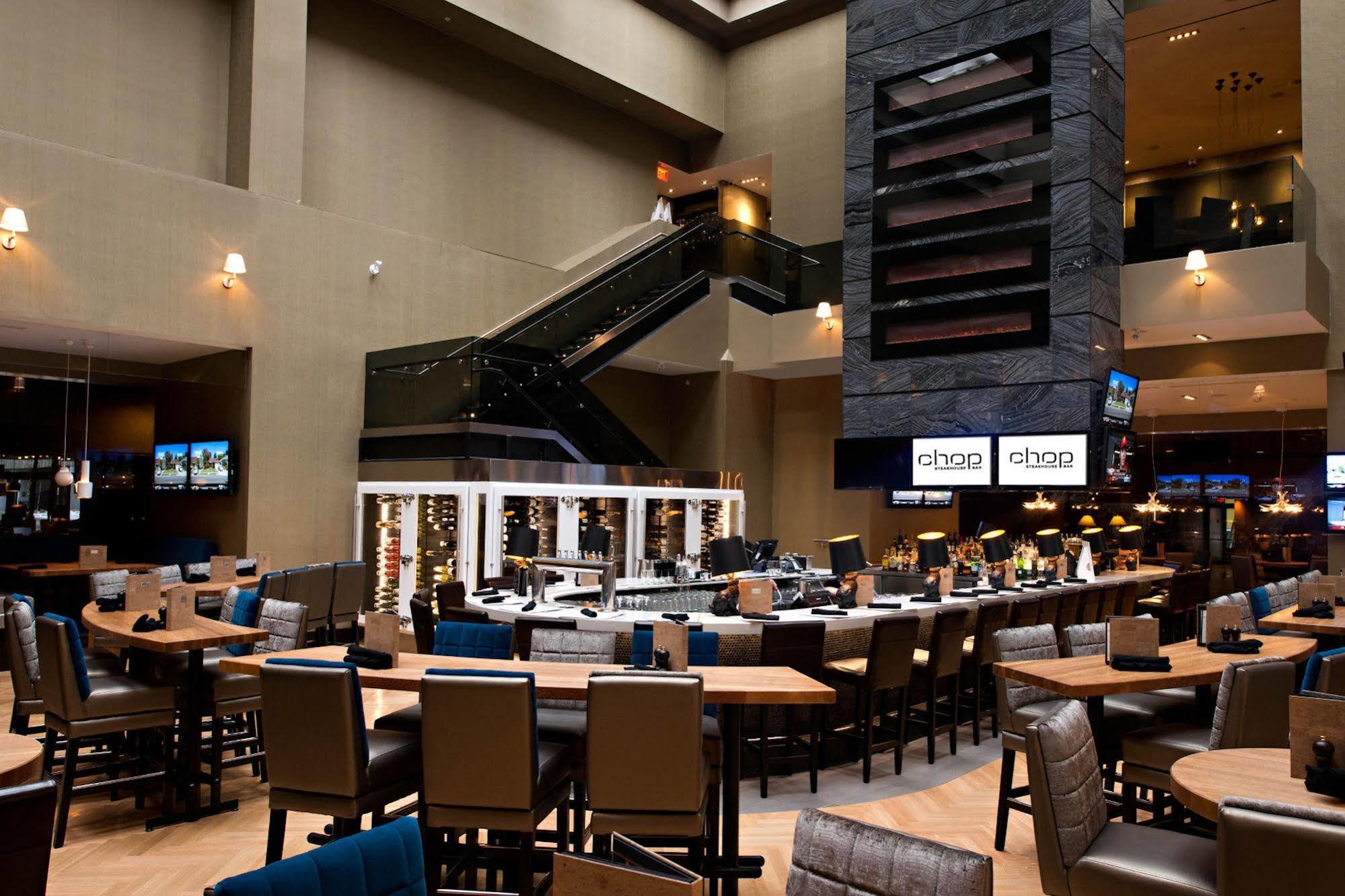 Sandman Signature Edmonton Downtown Hotel Exterior foto