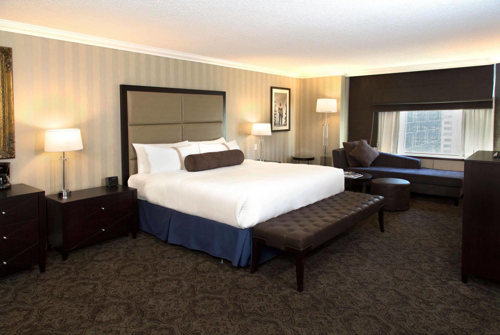 Sandman Signature Edmonton Downtown Hotel Exterior foto